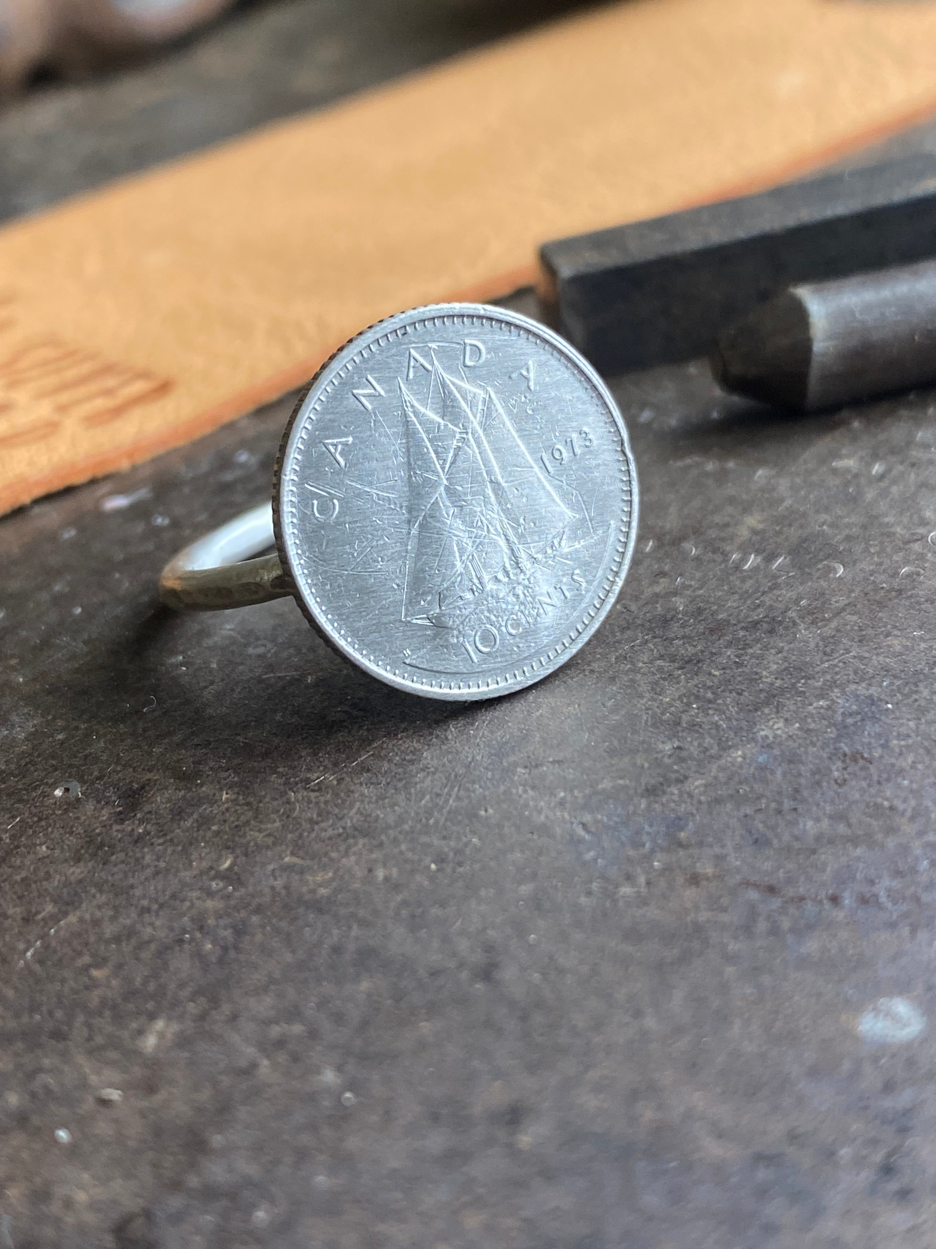 1973 Canadian 10c coin~ Ring