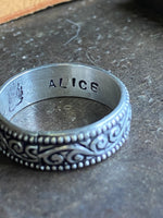 Load image into Gallery viewer, Alice~ Ring
